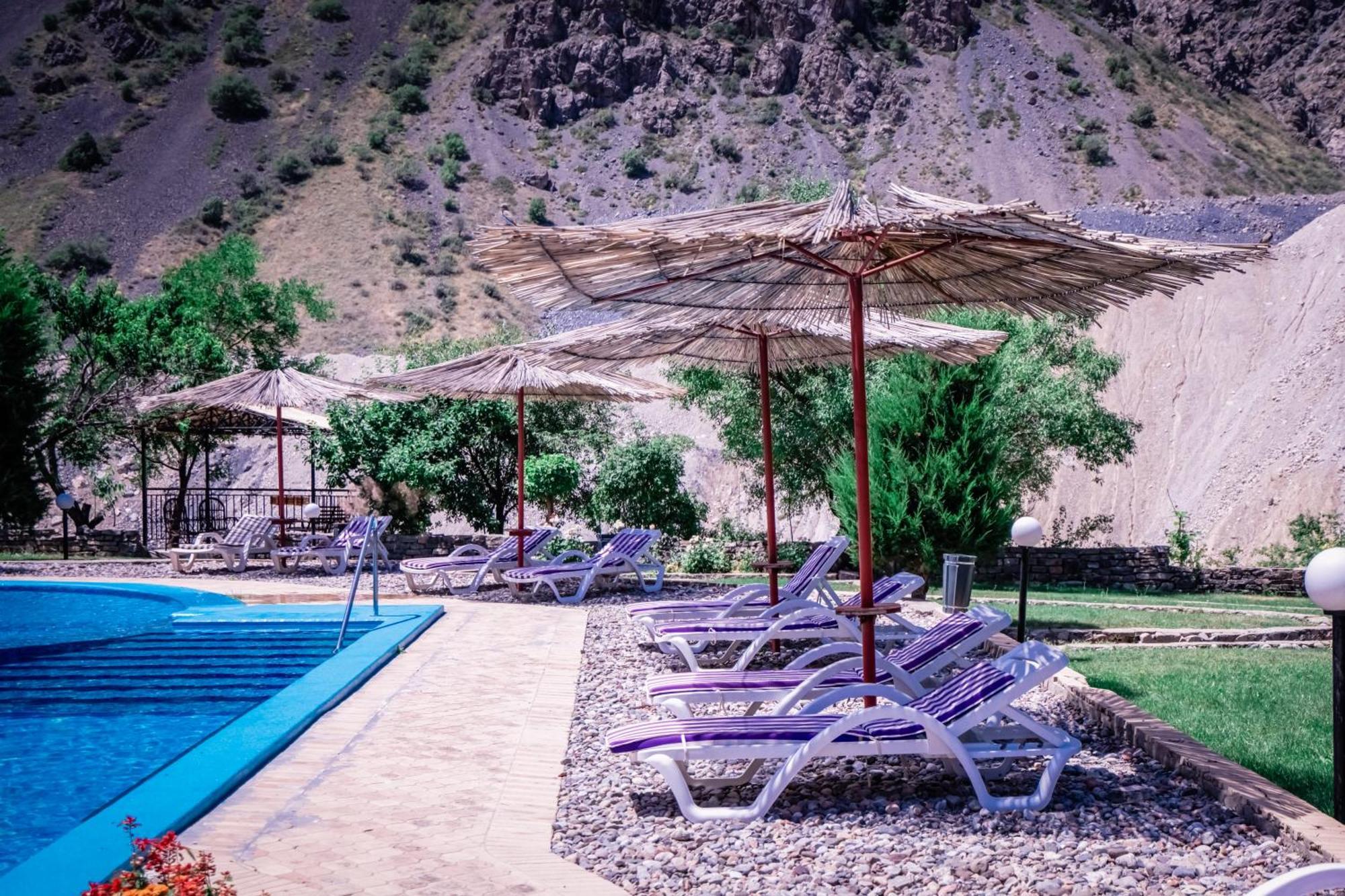 Chatcal Mountains Resort Burchmulla Ngoại thất bức ảnh