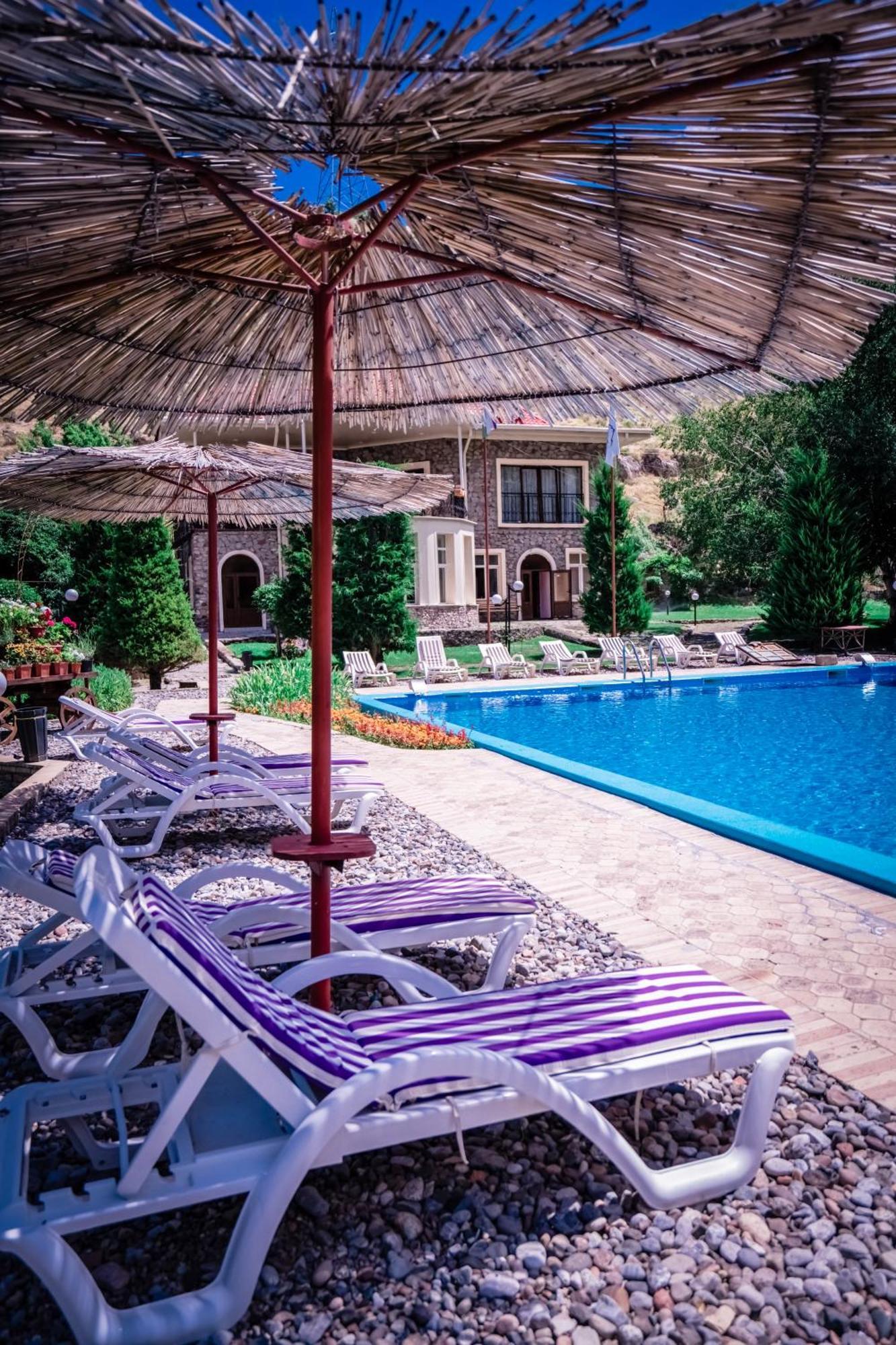Chatcal Mountains Resort Burchmulla Ngoại thất bức ảnh
