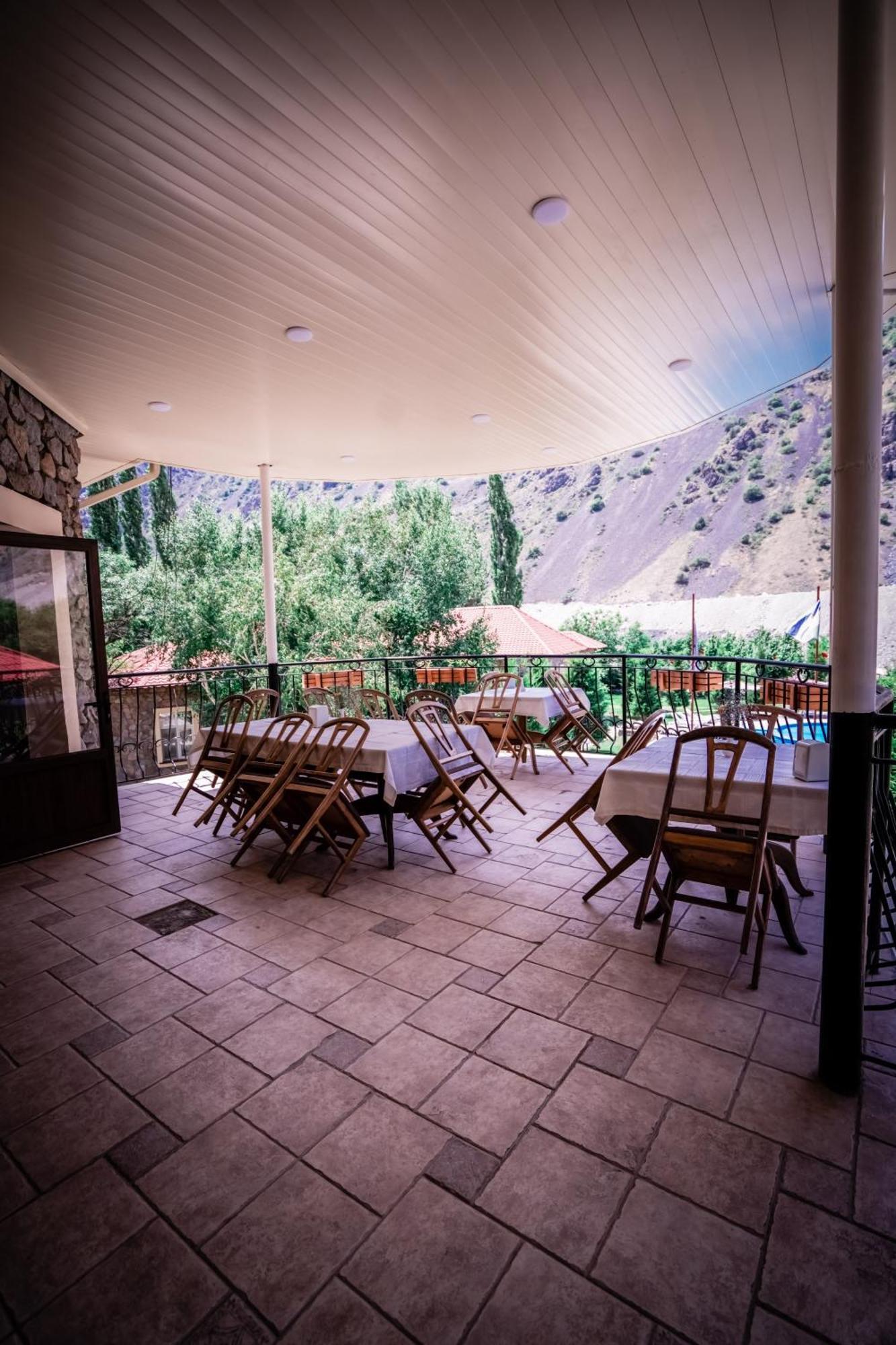 Chatcal Mountains Resort Burchmulla Ngoại thất bức ảnh